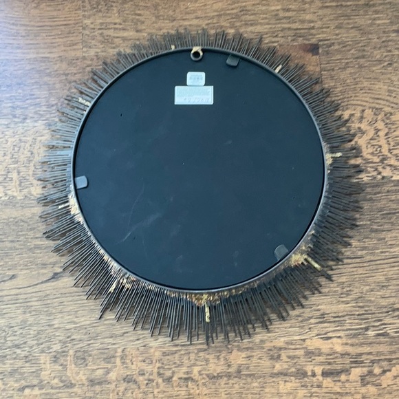 NWOT Crate and Barrel round mirror - Picture 2 of 8